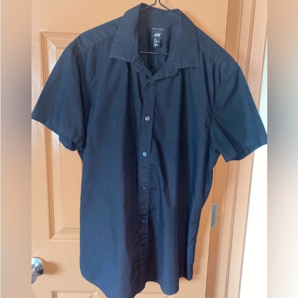 H&M - Guc - Mens Short Sleeve Shirt